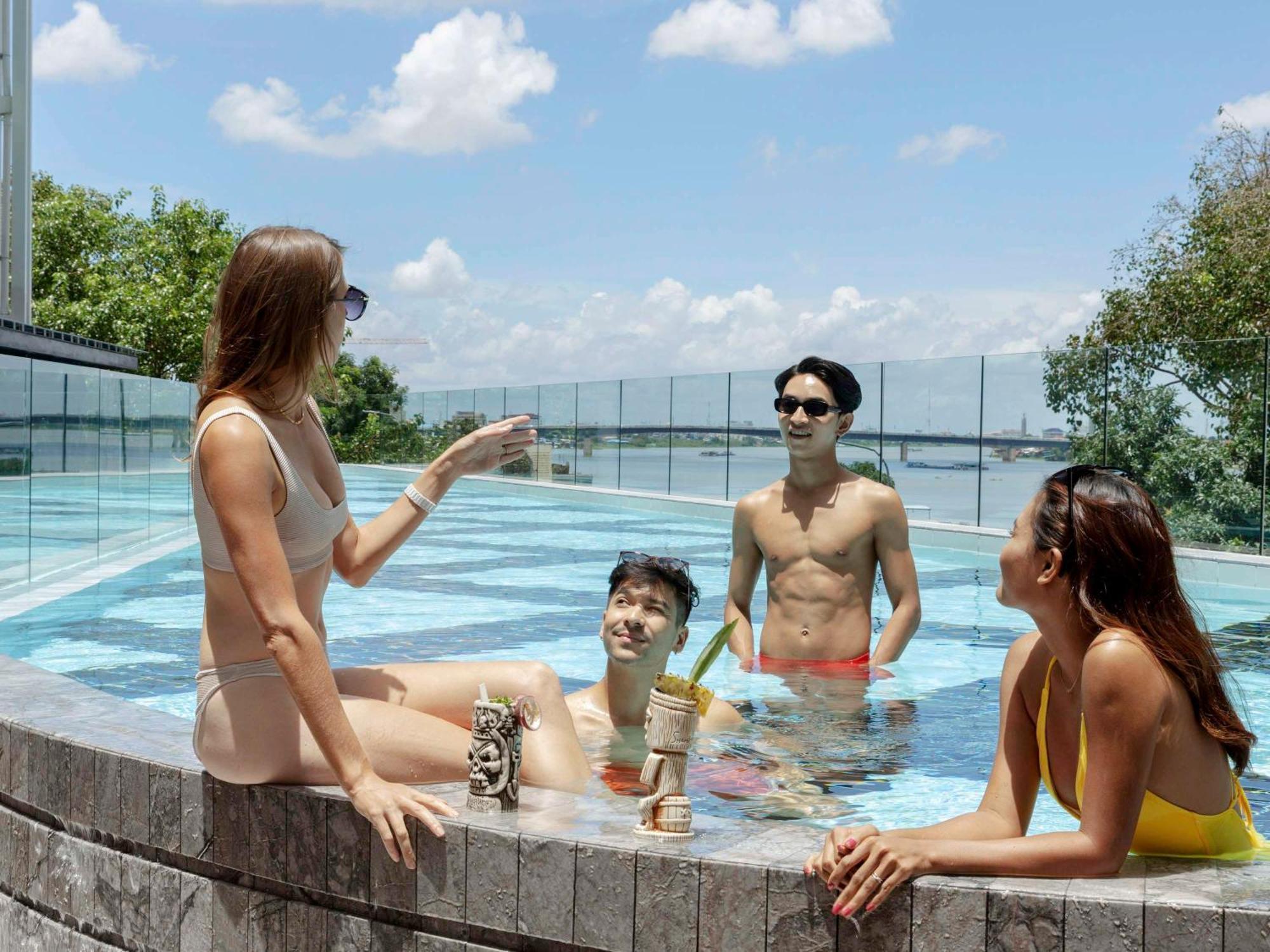 Tribe Post Office Hotel Phnom Penh
