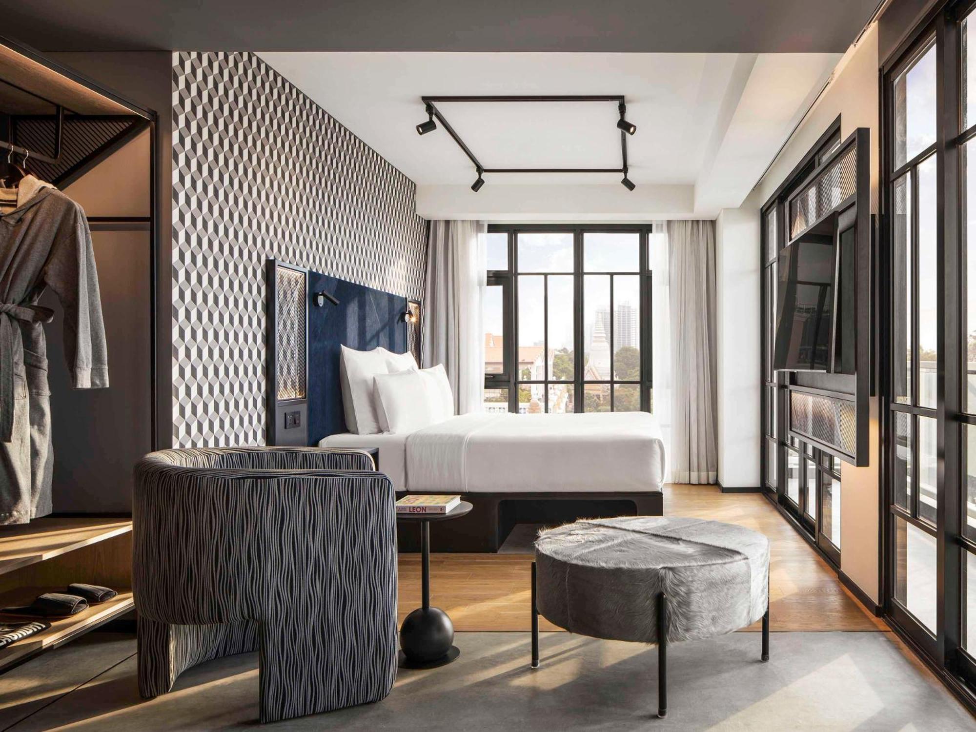 Tribe Post Office Hotel 4*